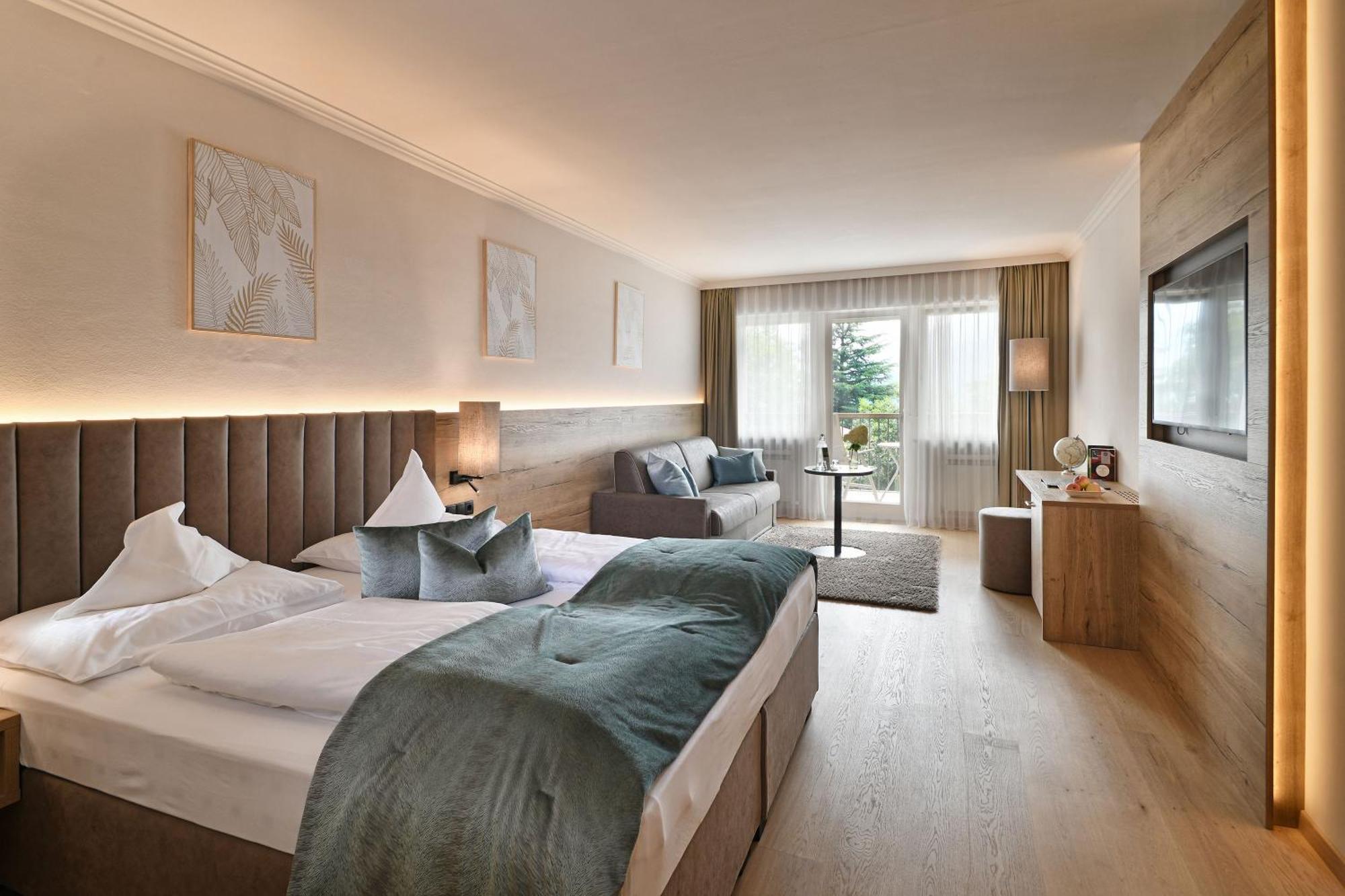 Hotel Das Stachelburg ปาร์ชีเนส ภายนอก รูปภาพ