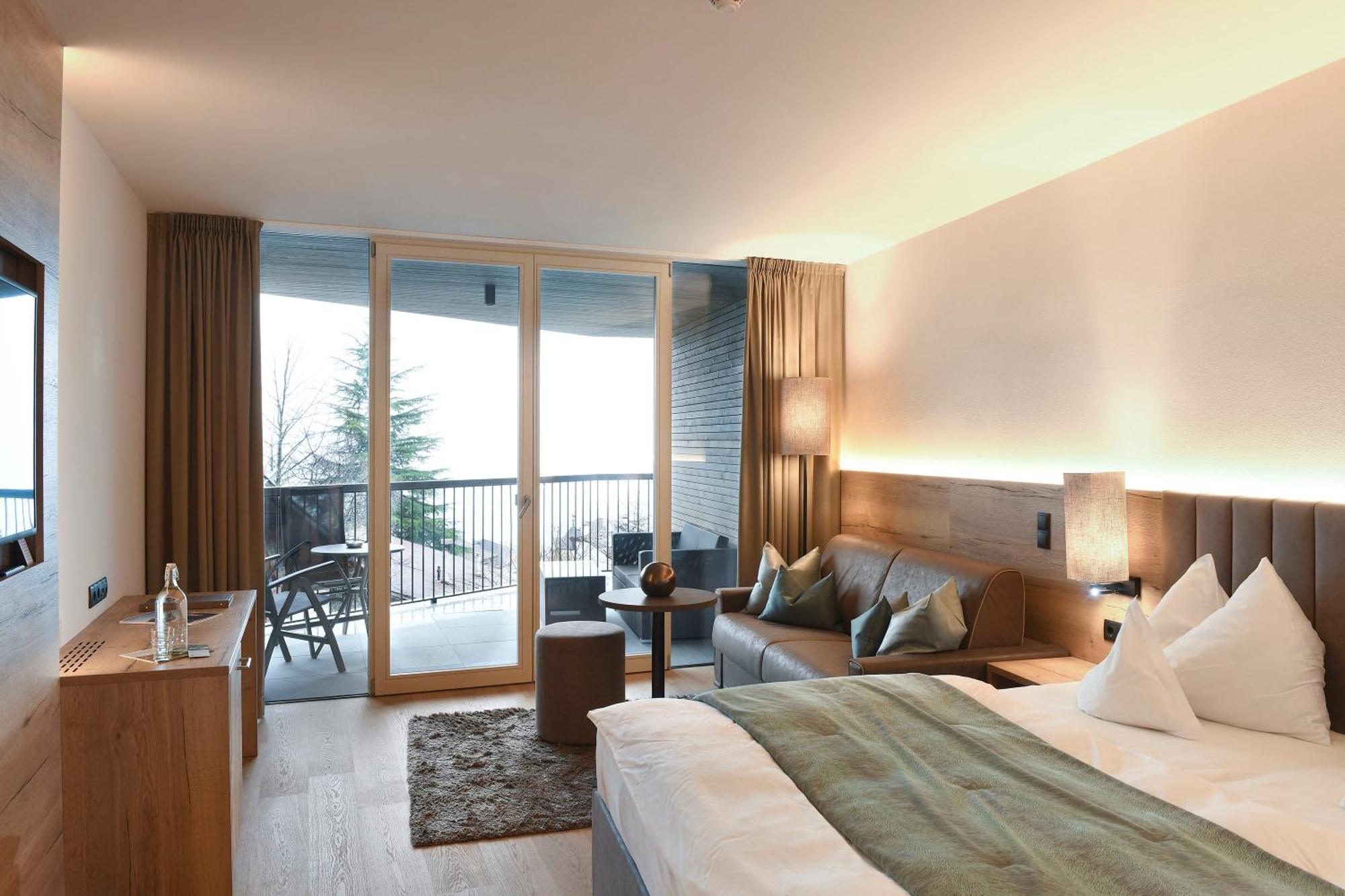 Hotel Das Stachelburg ปาร์ชีเนส ภายนอก รูปภาพ